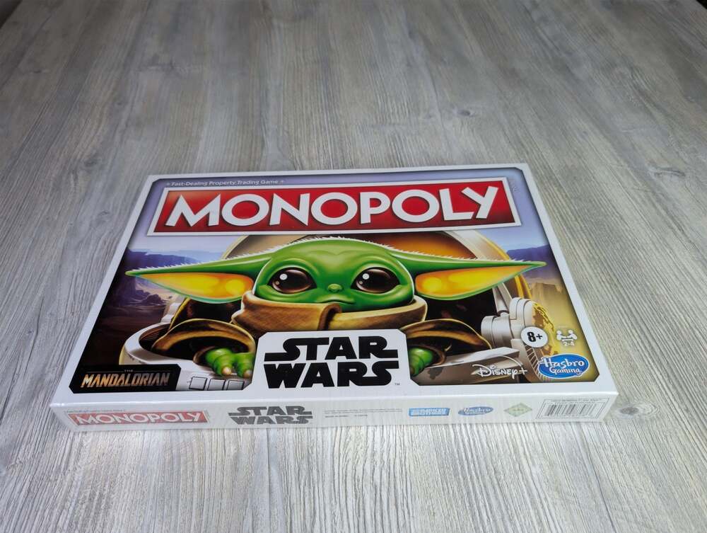 Hasbro Gaming Monopoly: Star Wars The Mandalorian The Child Edition Board Game
